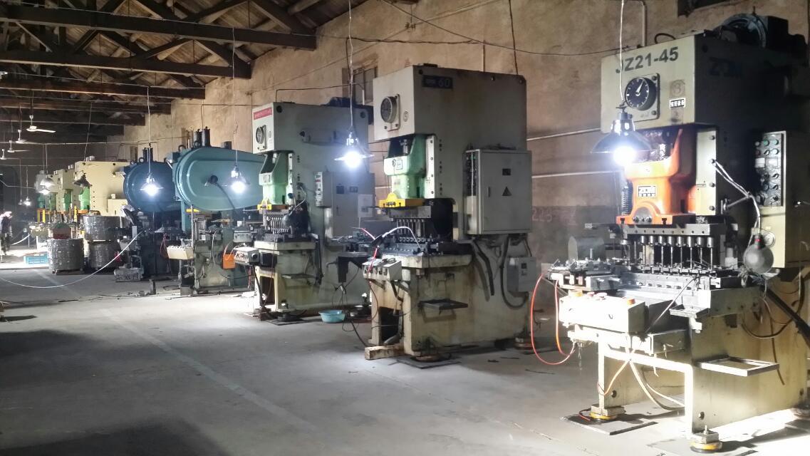 電池鋼殼生產(chǎn)車(chē)間03